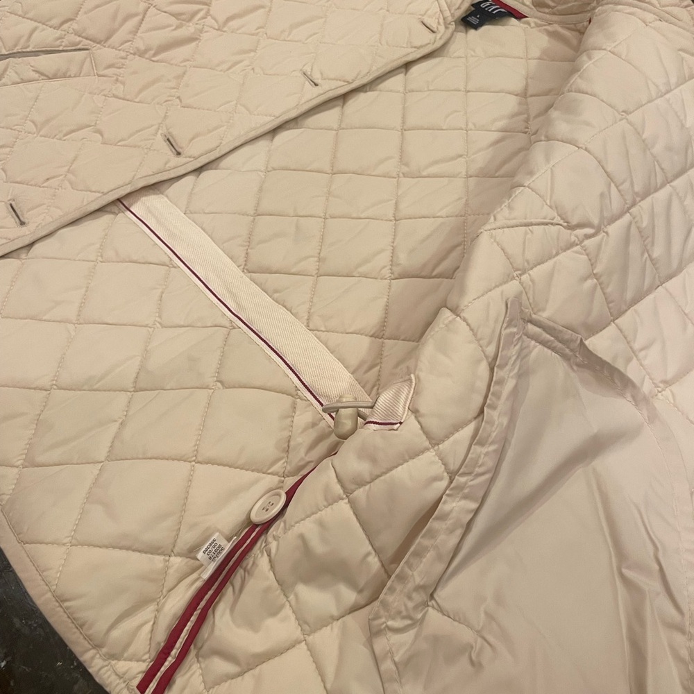 GAP Beige Quilted Vest - Picture 4 of 8